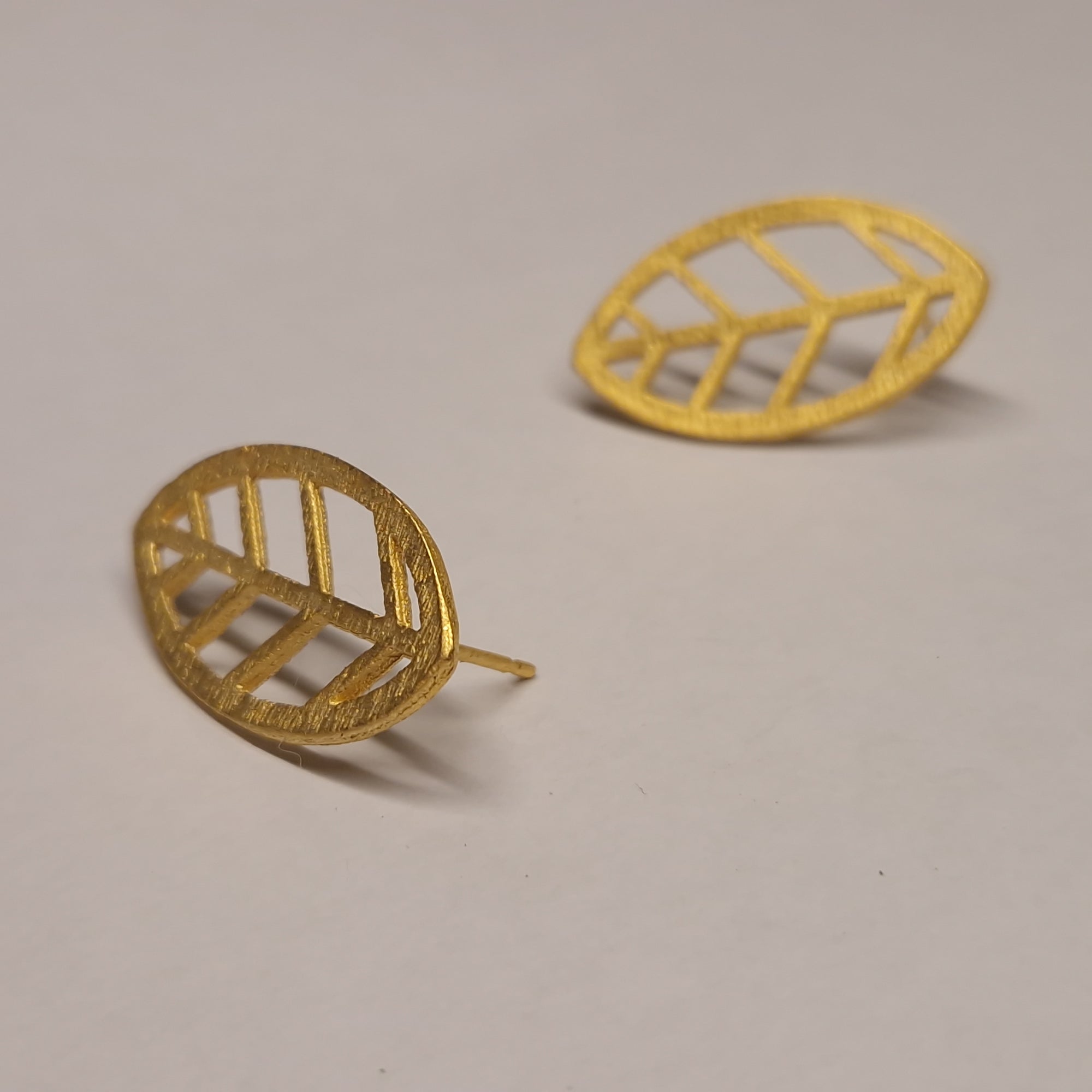 Gold «Leaf» stud earrings