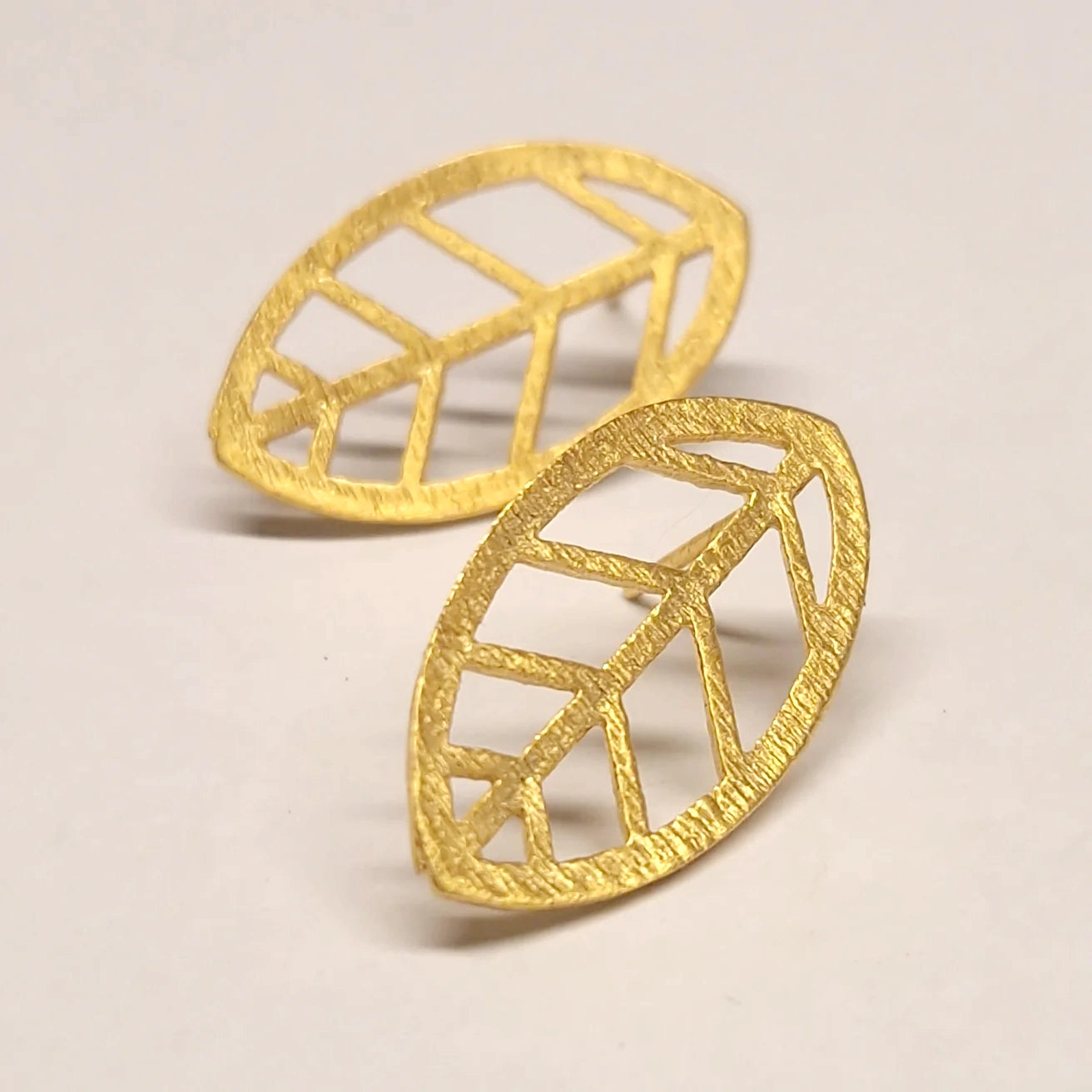 Gold «Leaf» stud earrings