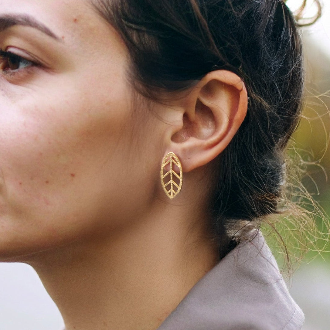 Gold «Leaf» stud earrings