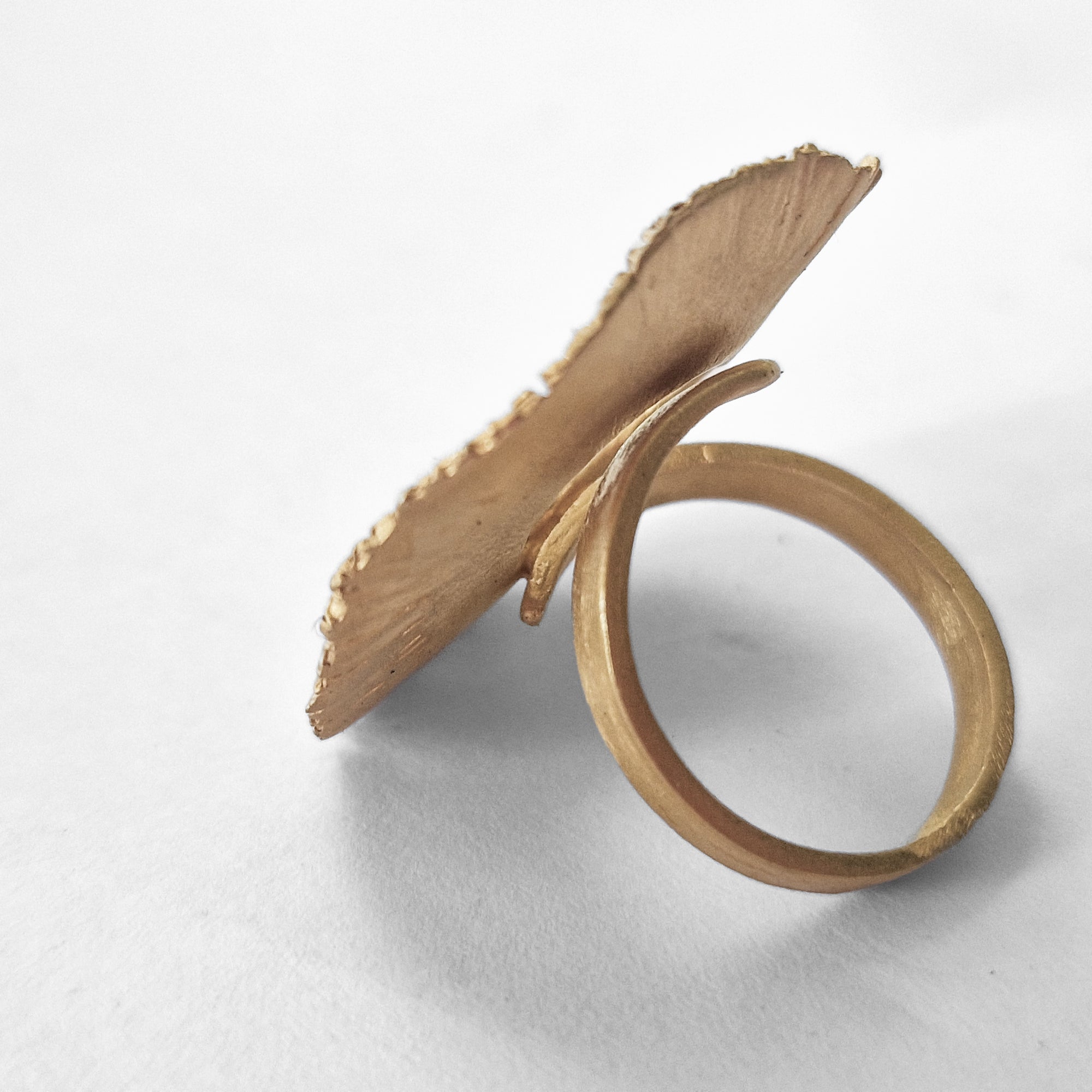 Gold «Flower» ring