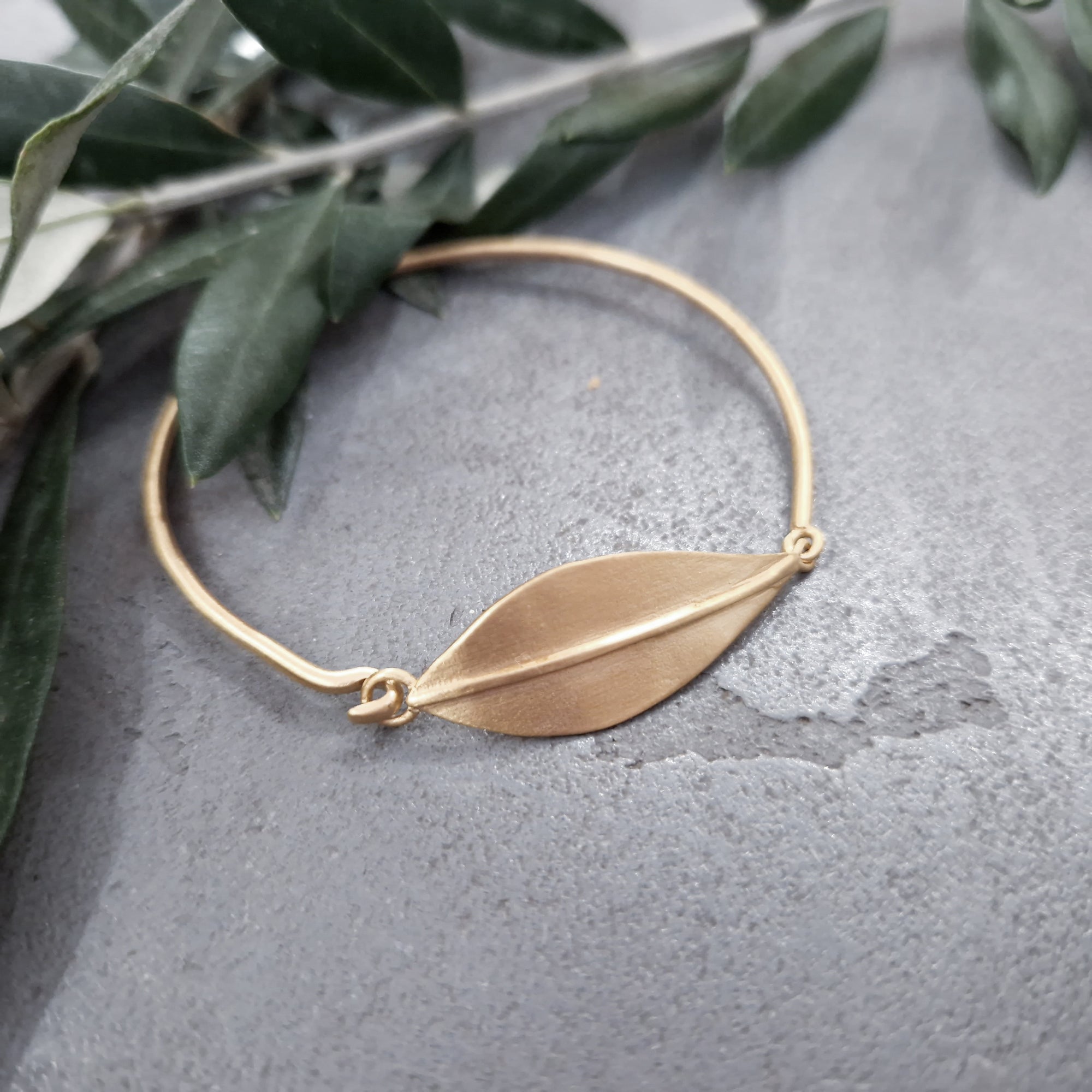 Gold bracelet «Olive Leaves»