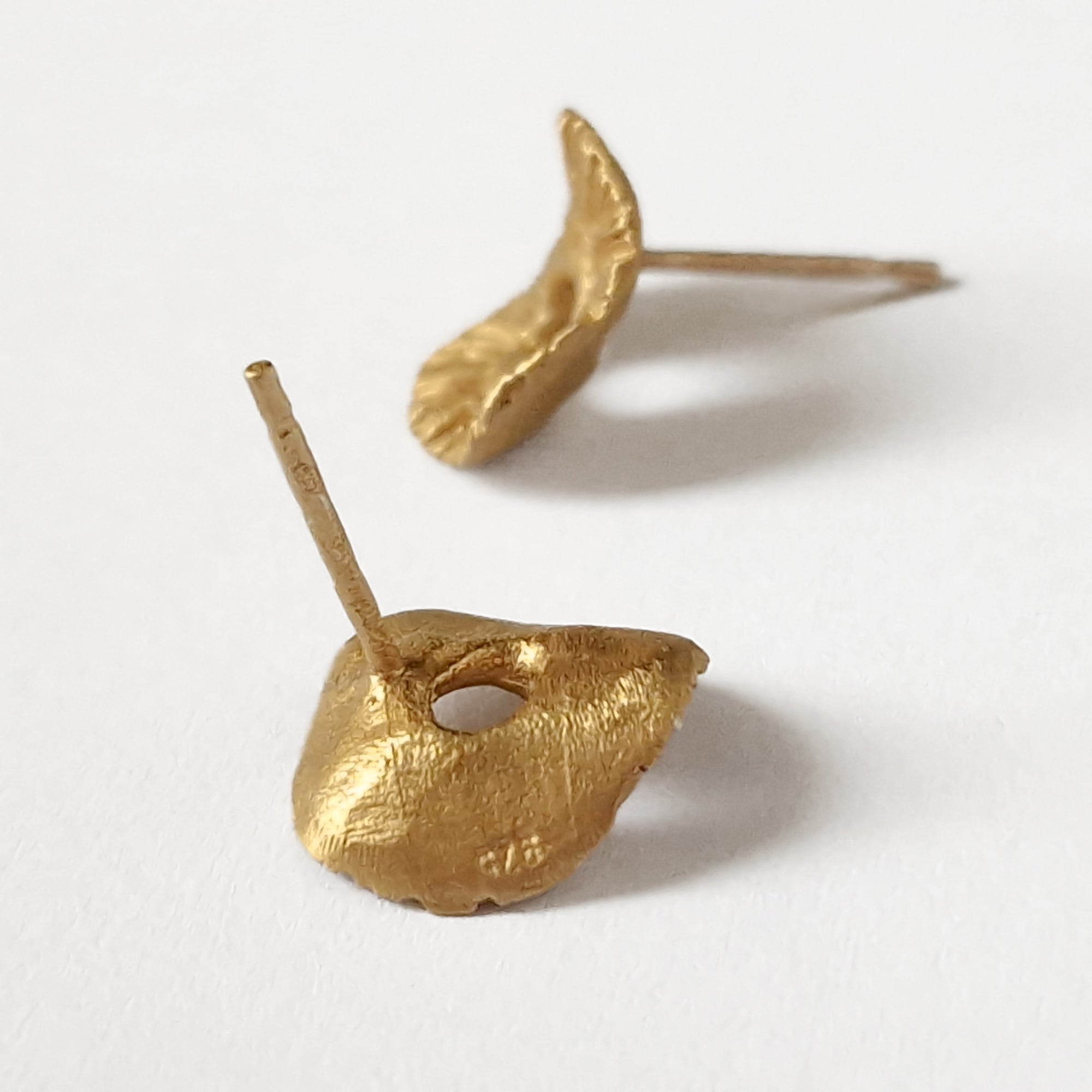 «Flower» stud earrings. Silver, gold plated earrings.