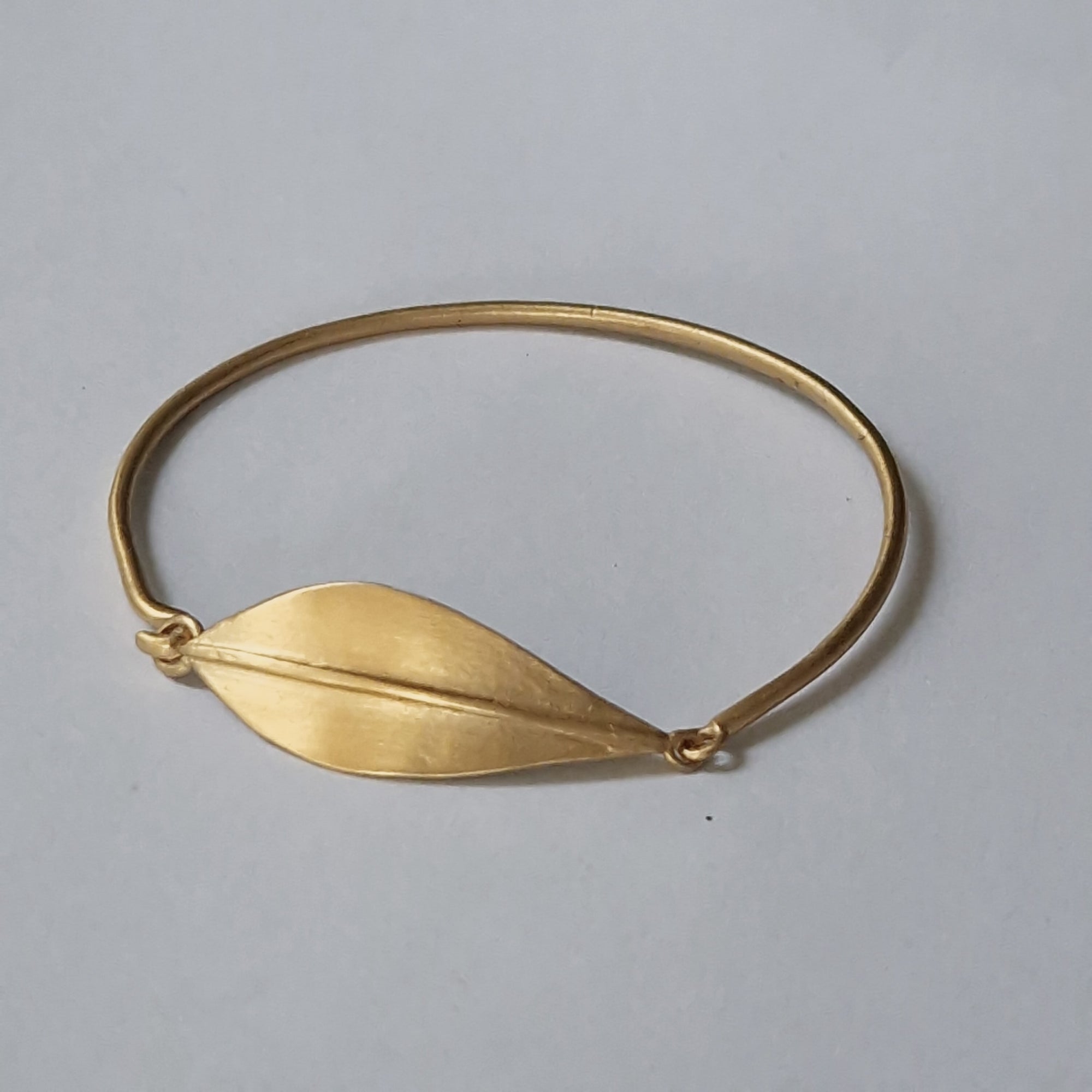 Gold bracelet «Olive Leaves»