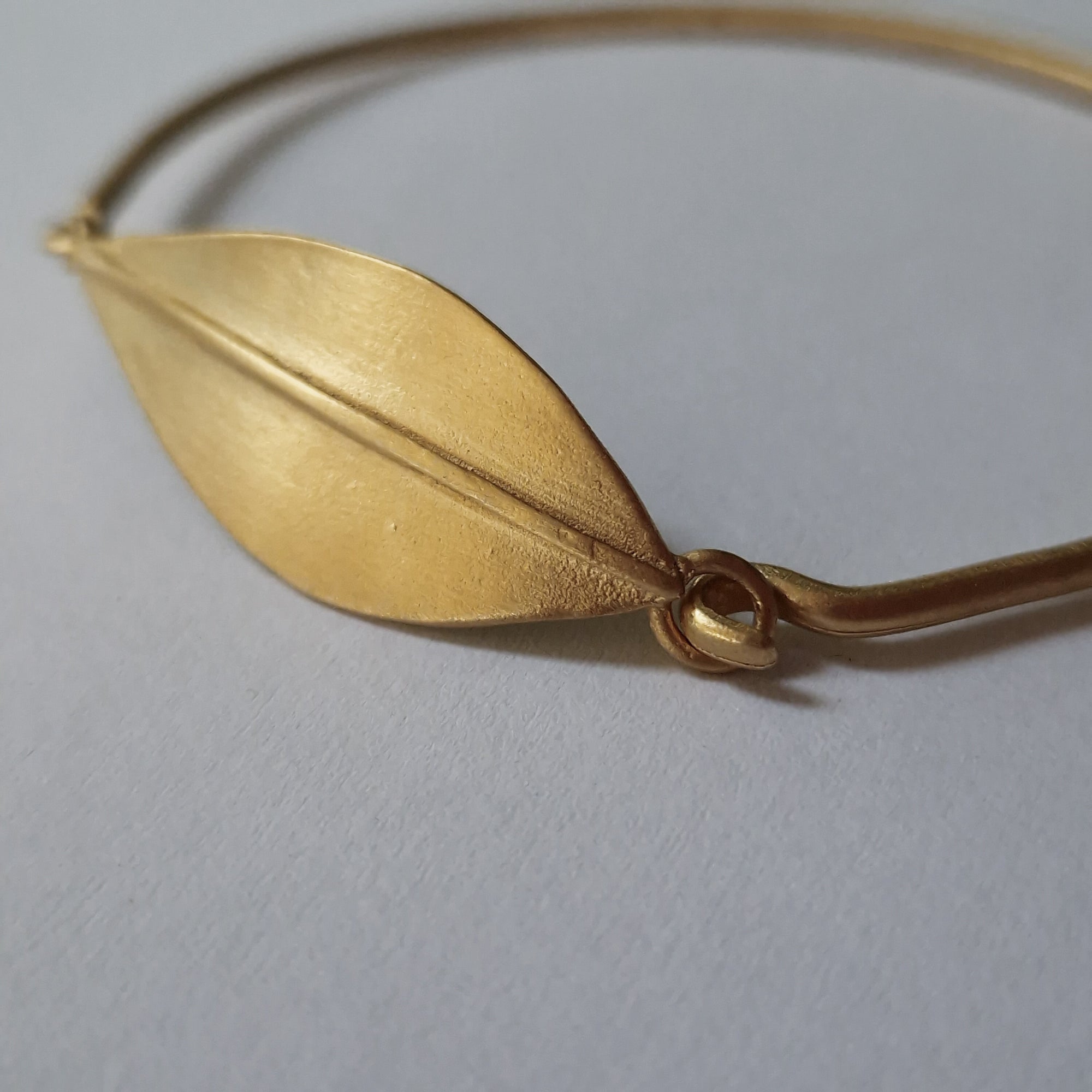 Gold bracelet «Olive Leaves»