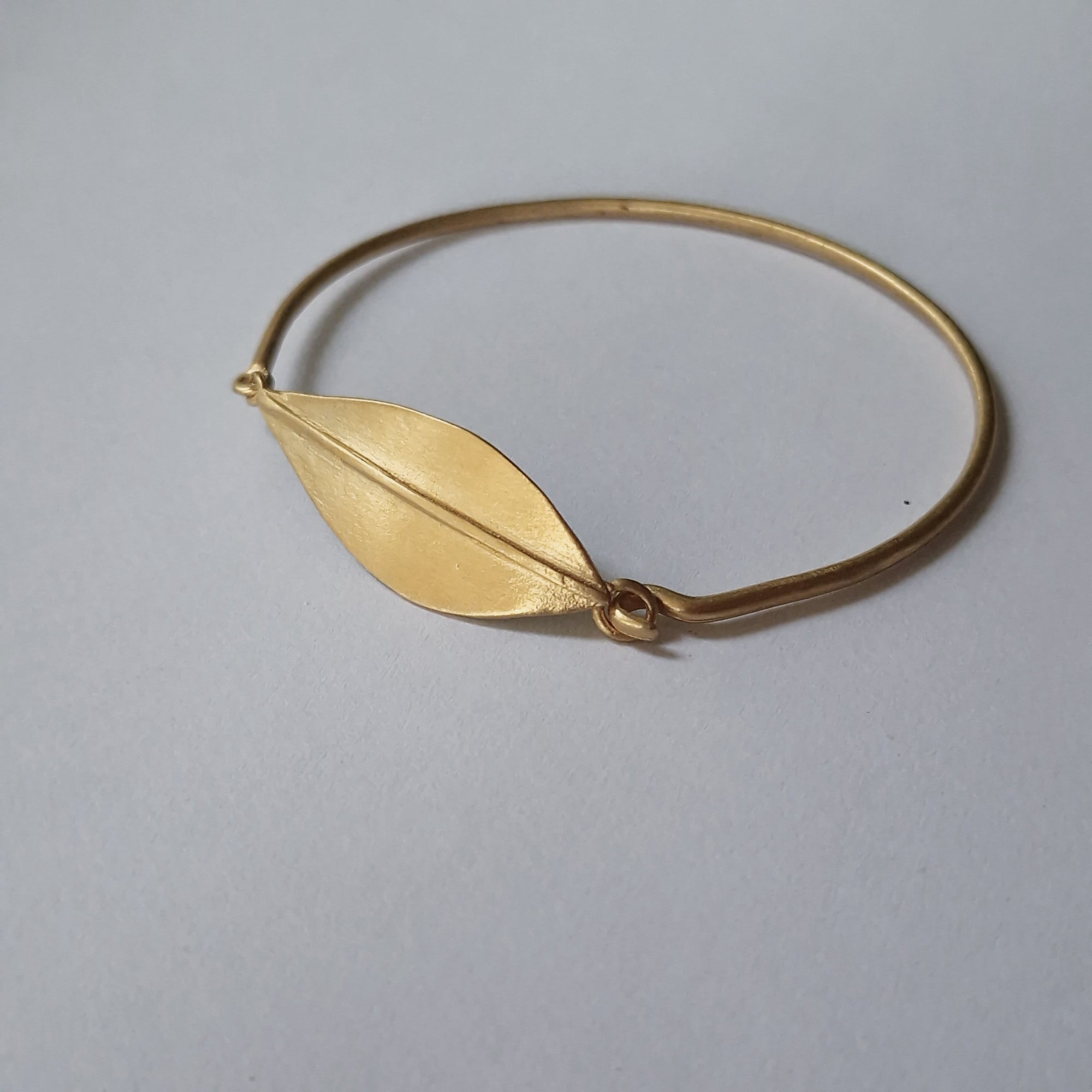 Gold bracelet «Olive Leaves»