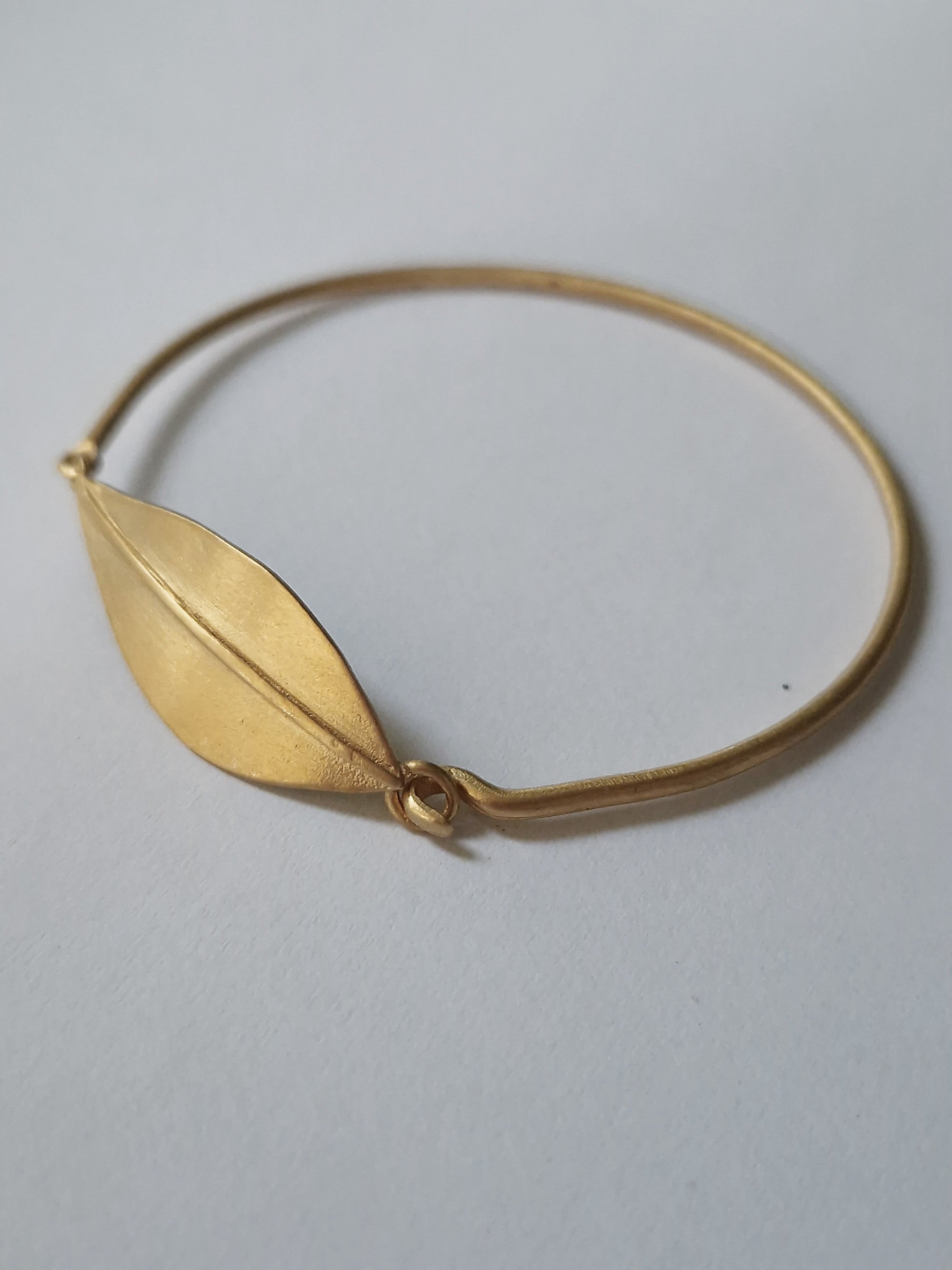 Gold bracelet «Olive Leaves»