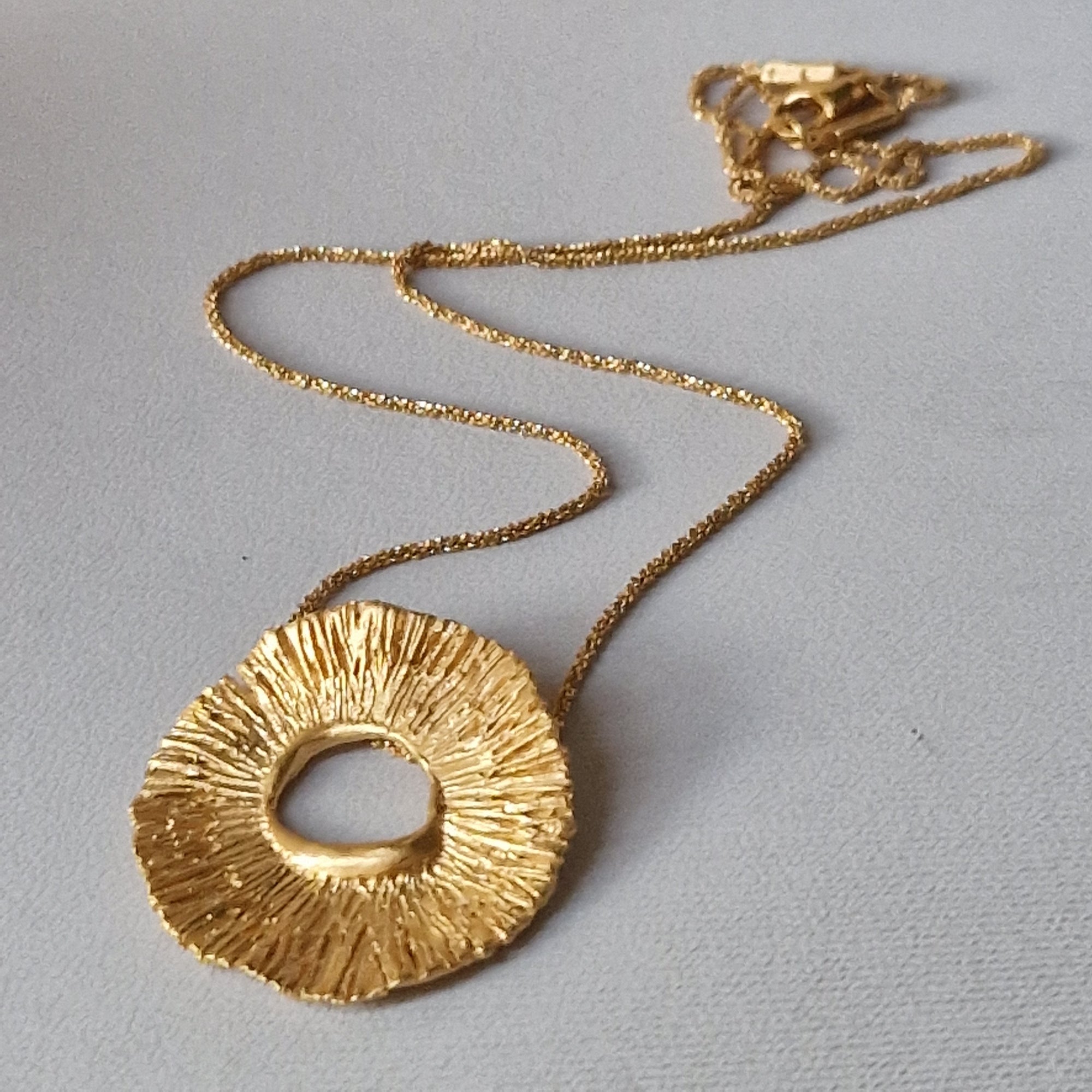 Big gold plated «flower» necklace