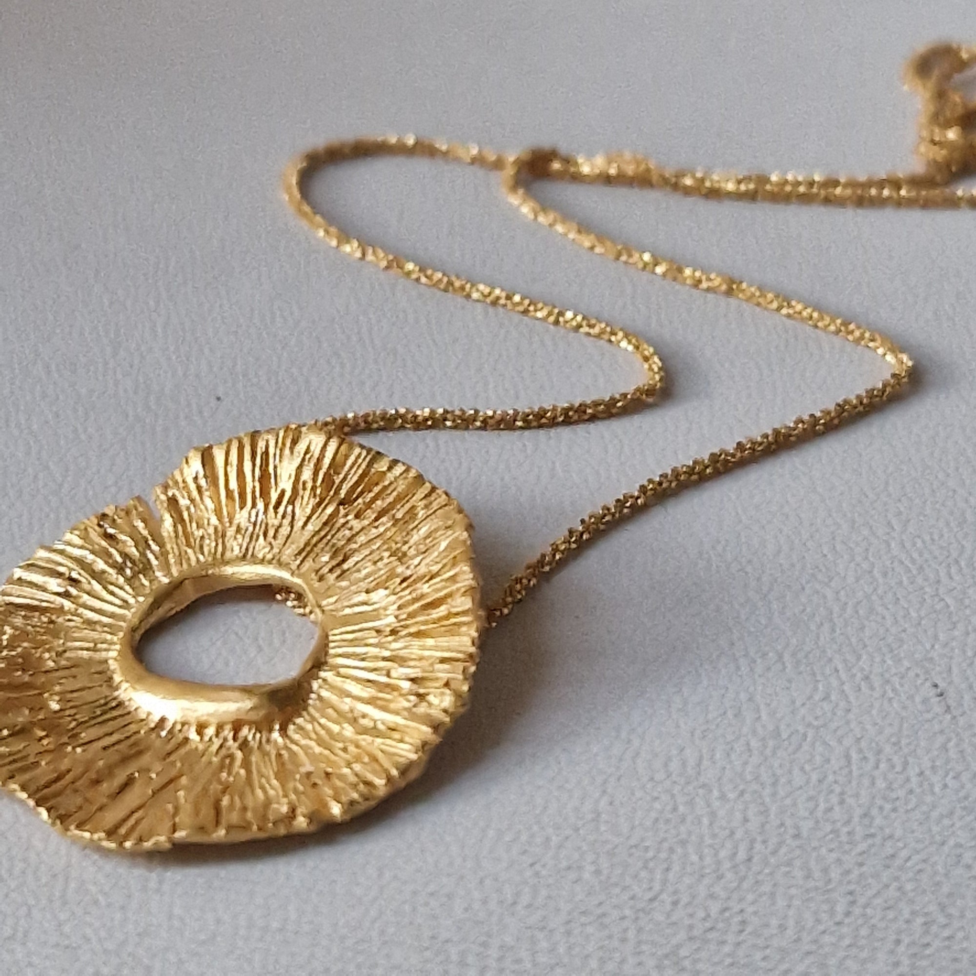 Big gold plated «flower» necklace