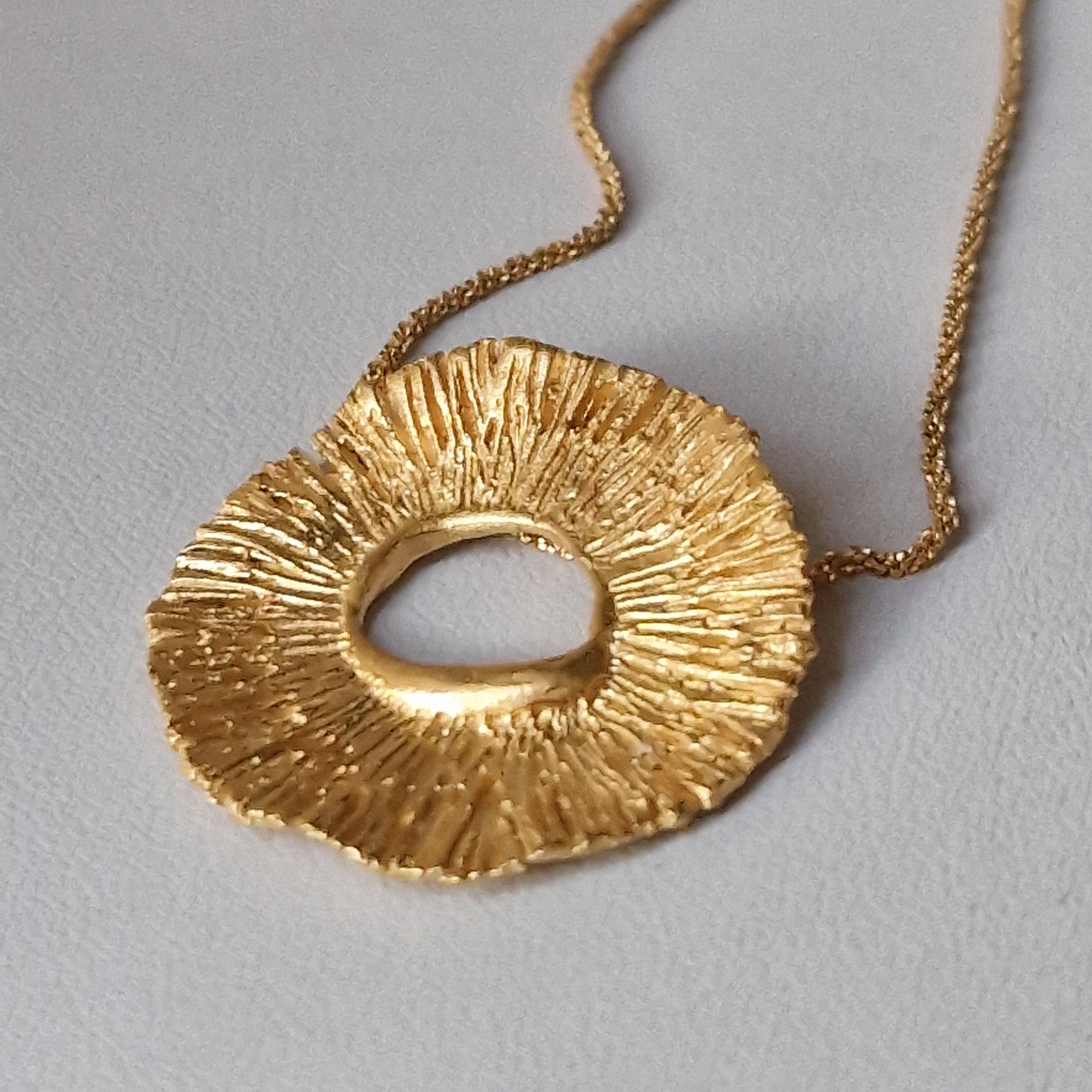 Big gold plated «flower» necklace