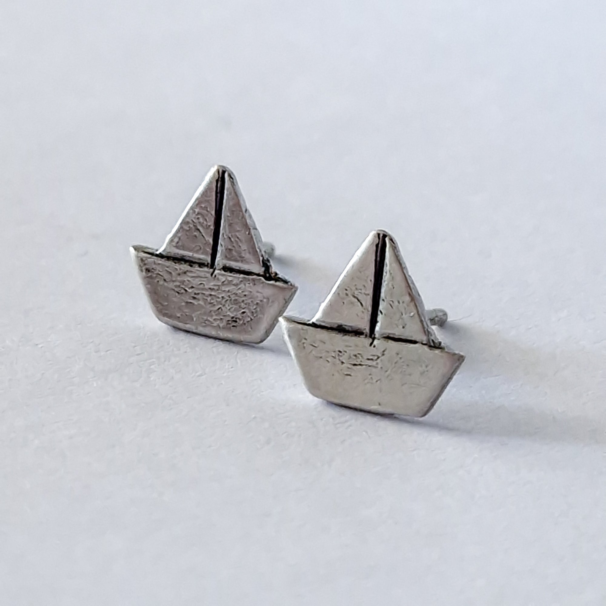 Silver stud earrings «Boats»