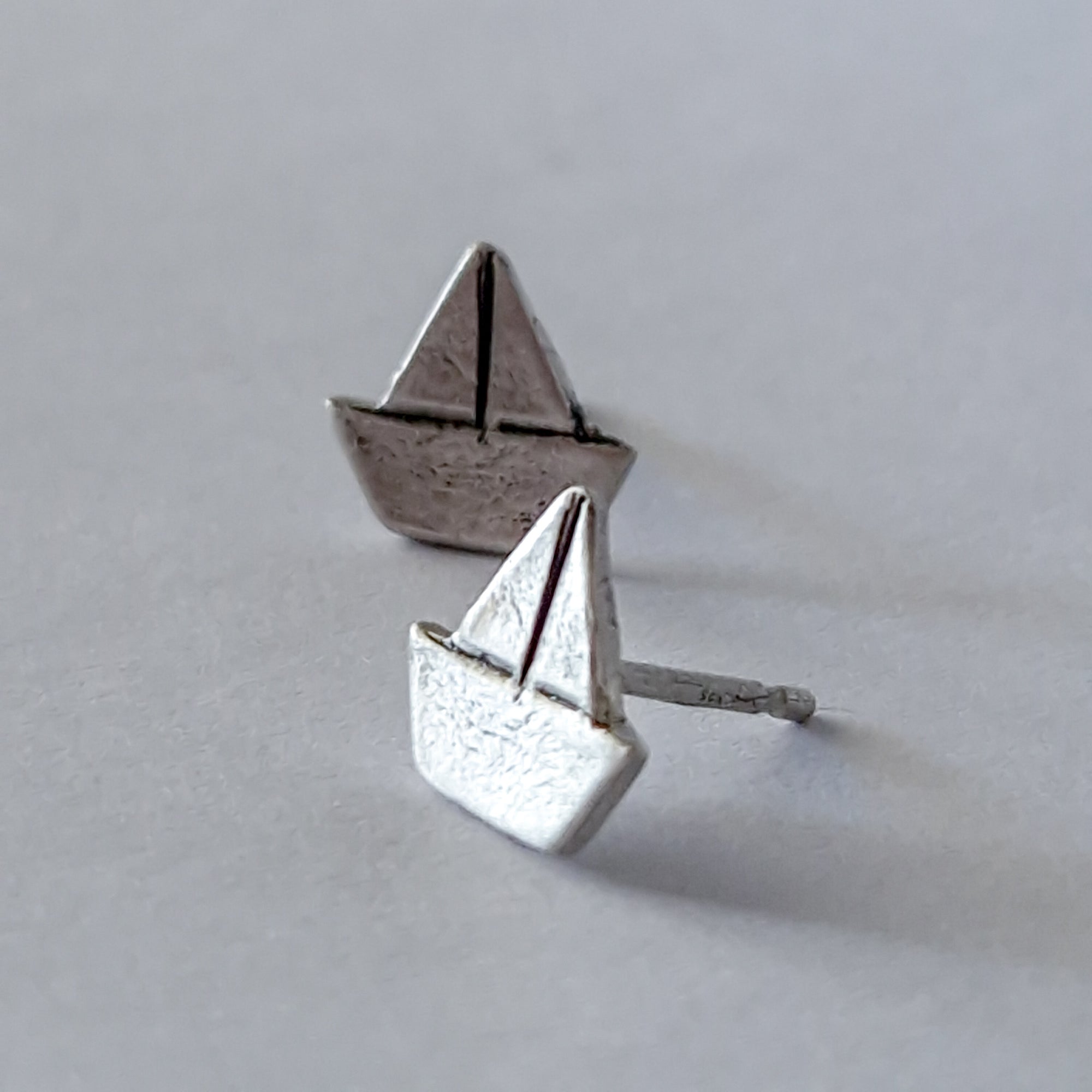 Silver stud earrings «Boats»