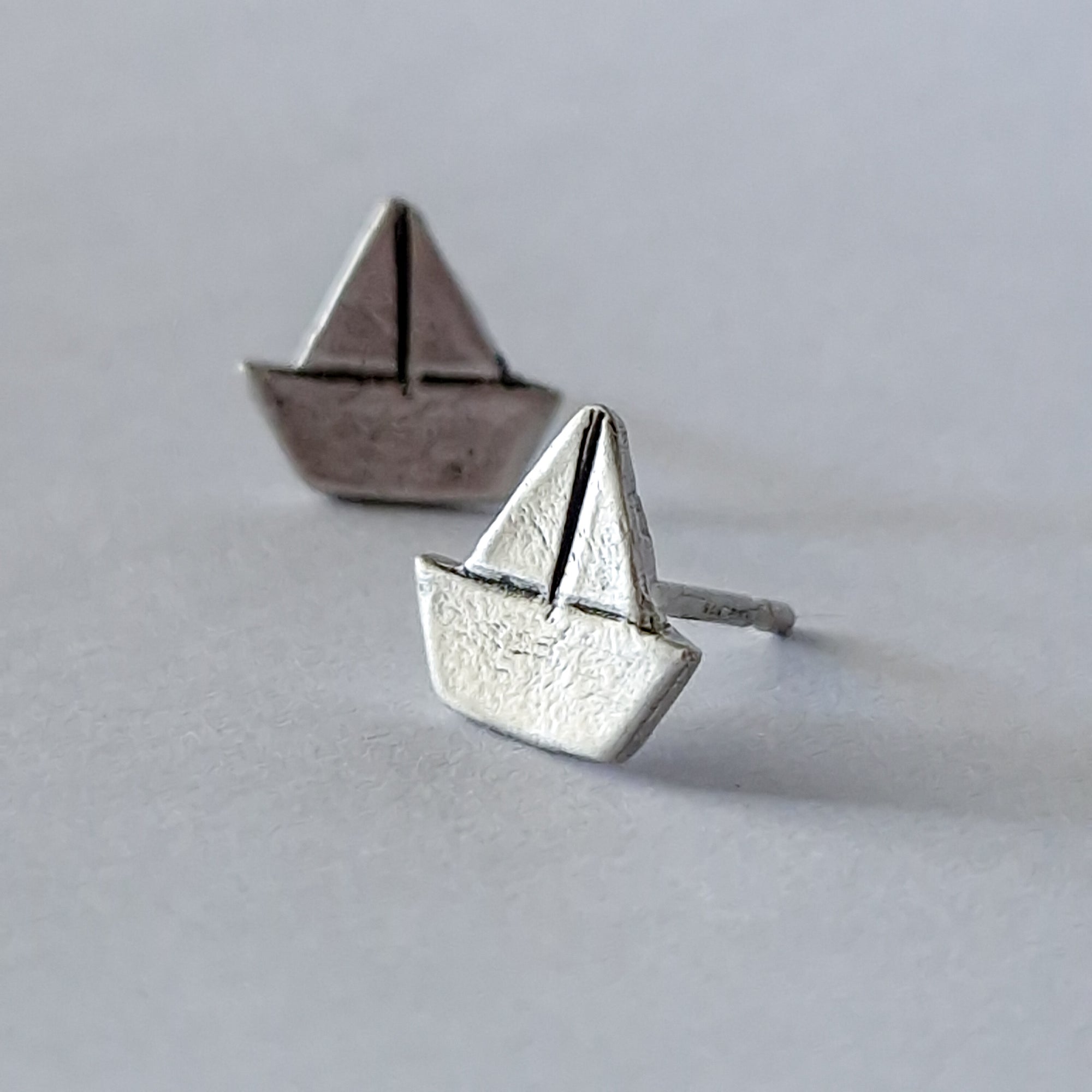 Silver stud earrings «Boats»