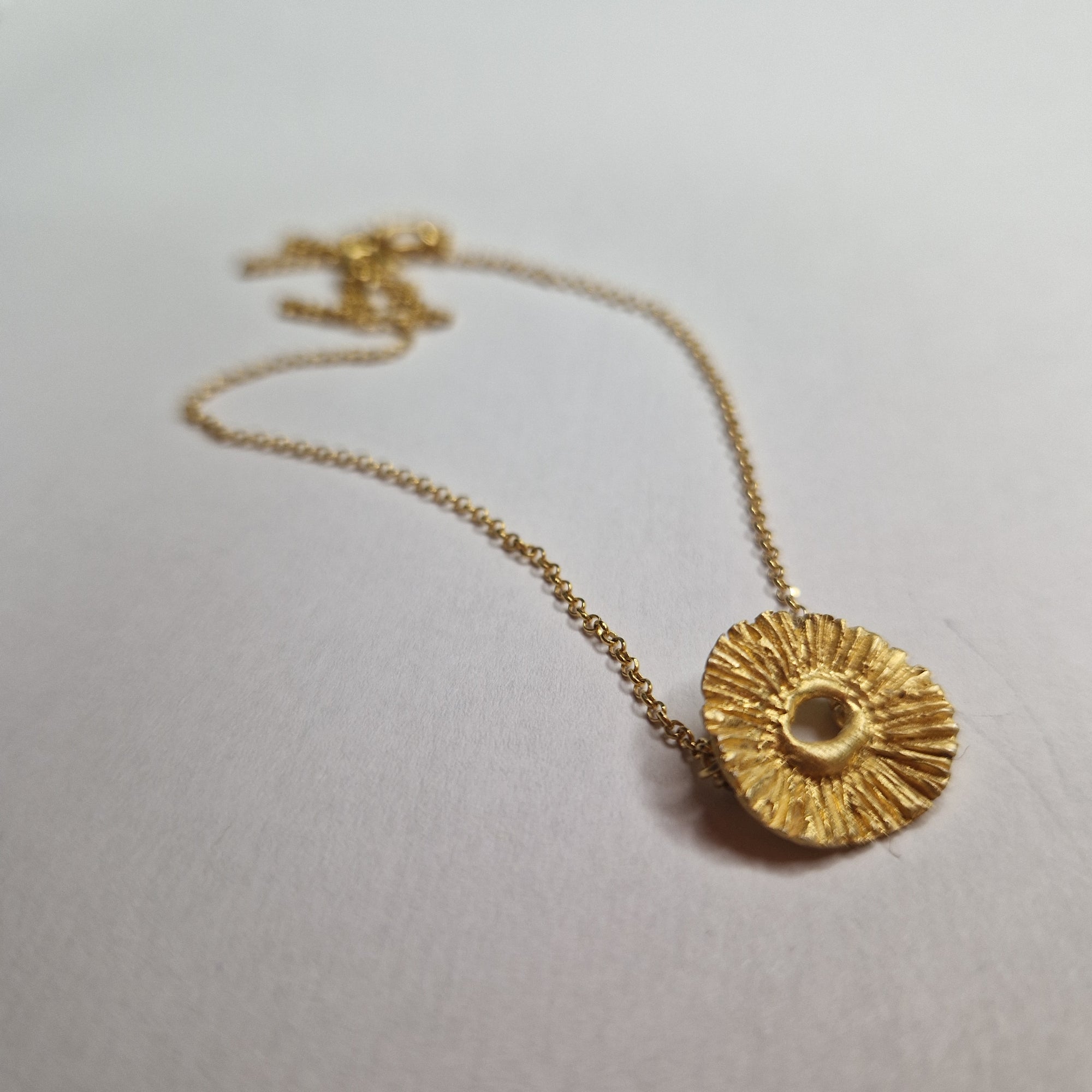 Gold «flower» necklace